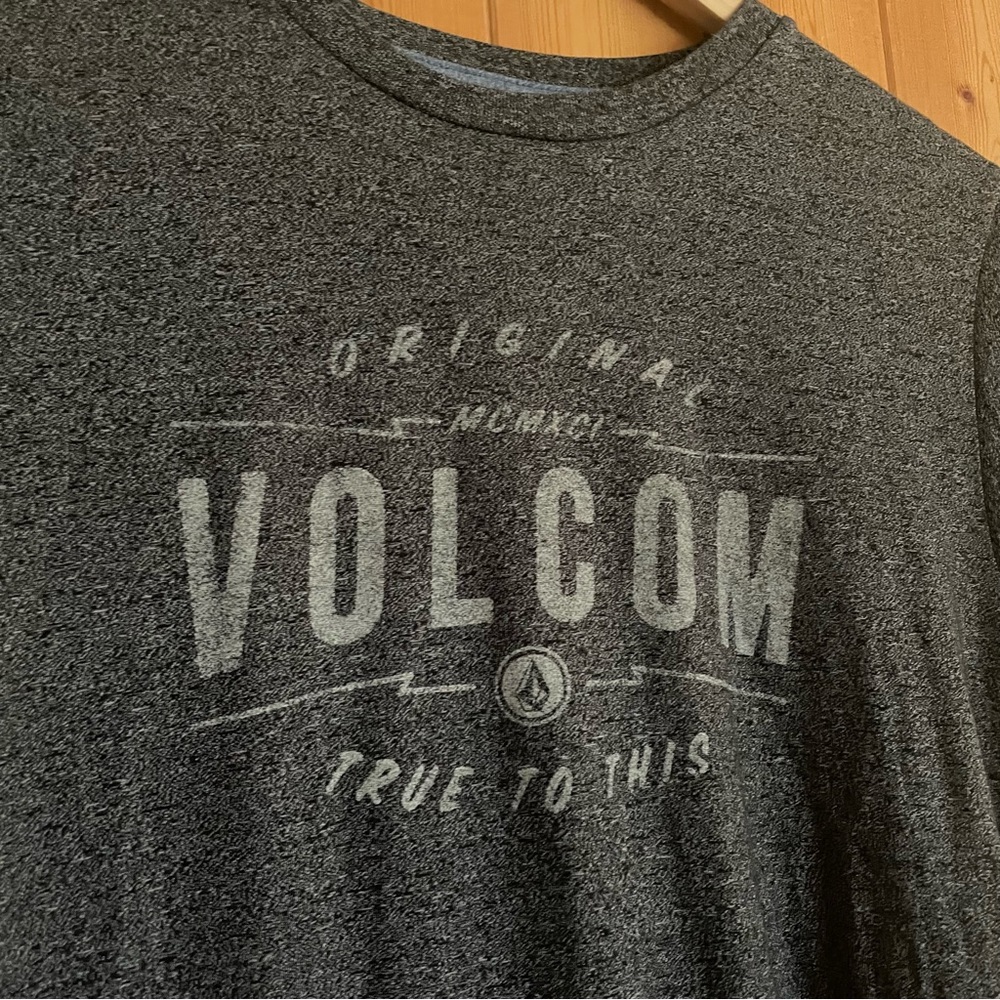 Volcom Tee - Picture 3 of 5